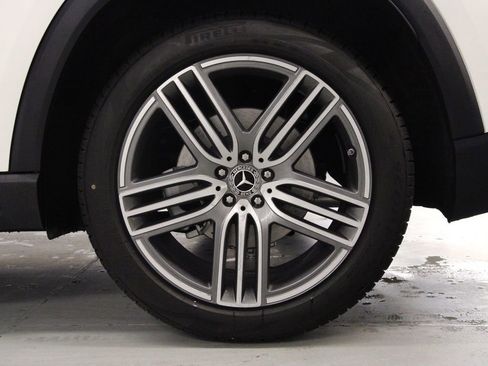 New 2026 Mercedes-Benz GLS 450 4MATIC image 7