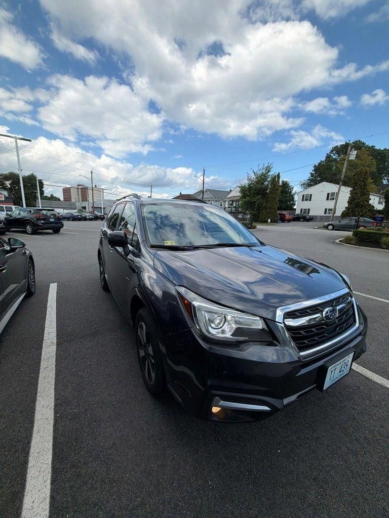 Used 2017 Subaru Forester 2.5i Limited AWD/4WD image 1