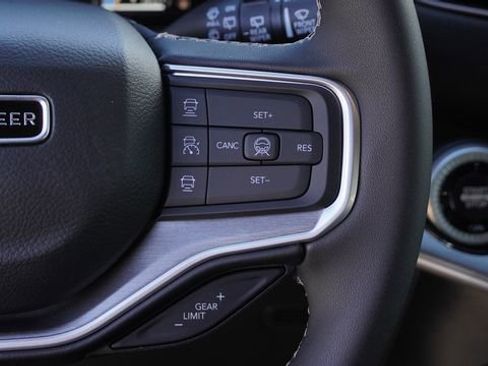 New 2026 Jeep Grand Wagoneer 2WD image 28