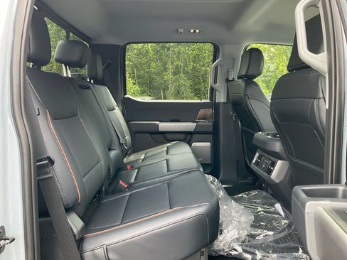 New 2026 Ford F250 Lariat w/ Chrome Package AWD/4WD image 13