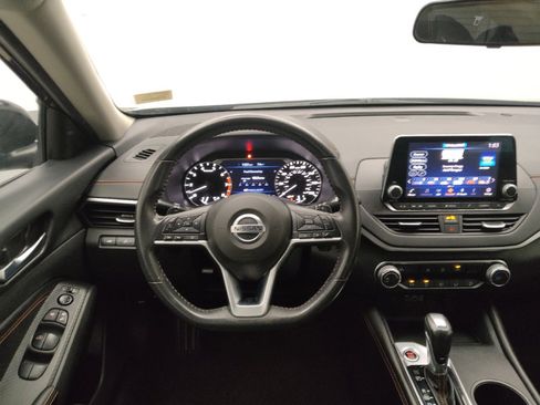 Used 2022 Nissan Altima 2.5 SR FWD image 22