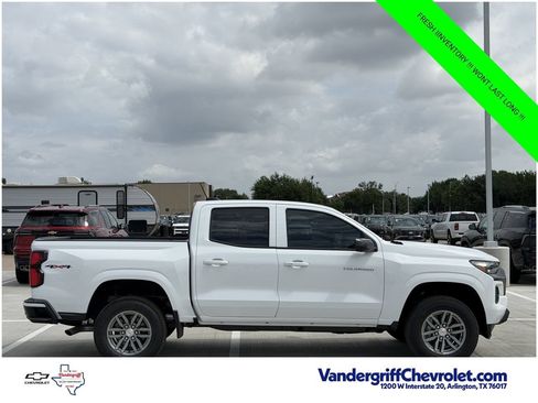 New 2026 Chevrolet Colorado LT w/ LT Convenience Package AWD/4WD image 3