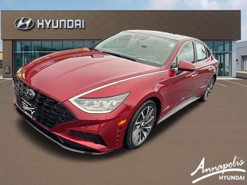 Used 2023 Hyundai Sonata Limited FWD image 1