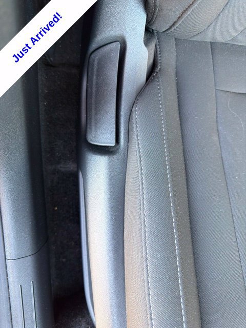 Used 2025 Hyundai Elantra SEL FWD image 23