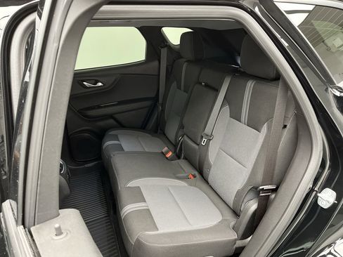 Certified 2024 Chevrolet Blazer LT w/ Convenience Package image 11