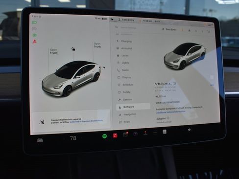 Used 2022 Tesla Model 3 Long Range image 29