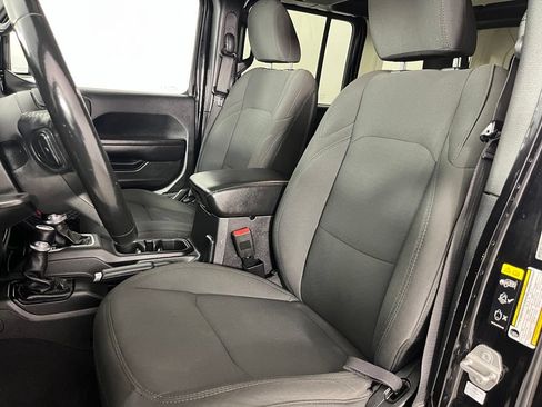 Used 2021 Jeep Wrangler Unlimited Sport AWD/4WD image 13