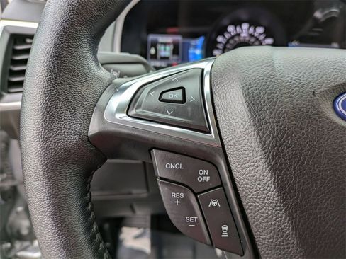 Used 2022 Ford Edge Titanium image 19