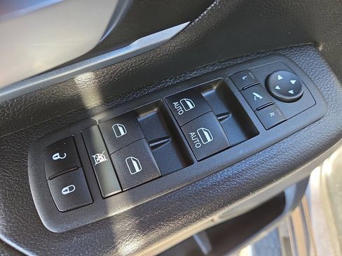 Used 2022 RAM 1500 Lone Star image 12