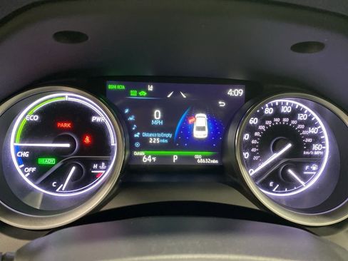 Used 2022 Toyota Camry XLE image 20