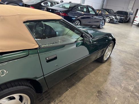 Used 1994 Chevrolet Corvette Convertible RWD image 14