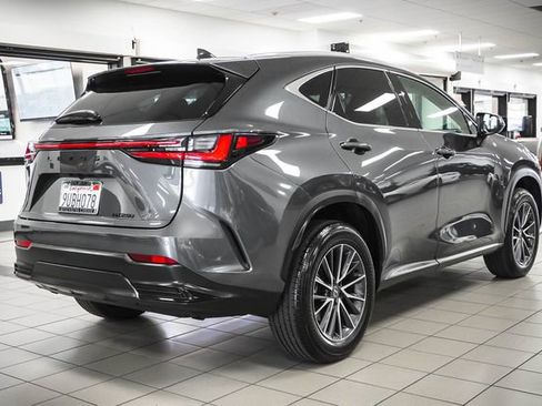 Used 2025 Lexus NX 250 FWD w/ Accessory Package (2T) image 6