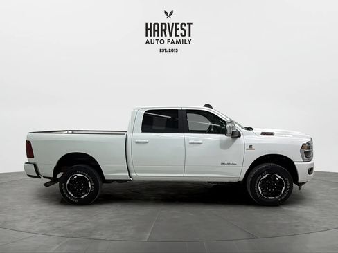 Used 2026 RAM 2500 Laramie AWD/4WD image 8