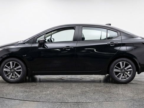 Used 2025 Nissan Versa SV FWD image 5