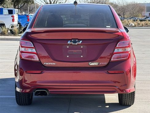 Used 2020 Chevrolet Sonic LT w/ Convenience Package image 5