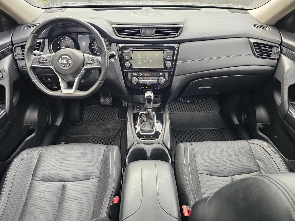 Used 2018 Nissan Rogue SL w/ Premium Package AWD/4WD image 17