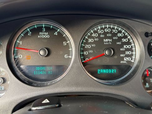 Used 2008 Chevrolet Avalanche LTZ w/ LTZ Preferred Equipment Group image 11