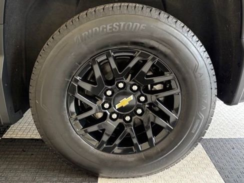 Used 2024 Chevrolet Silverado EV W/T AWD/4WD image 13