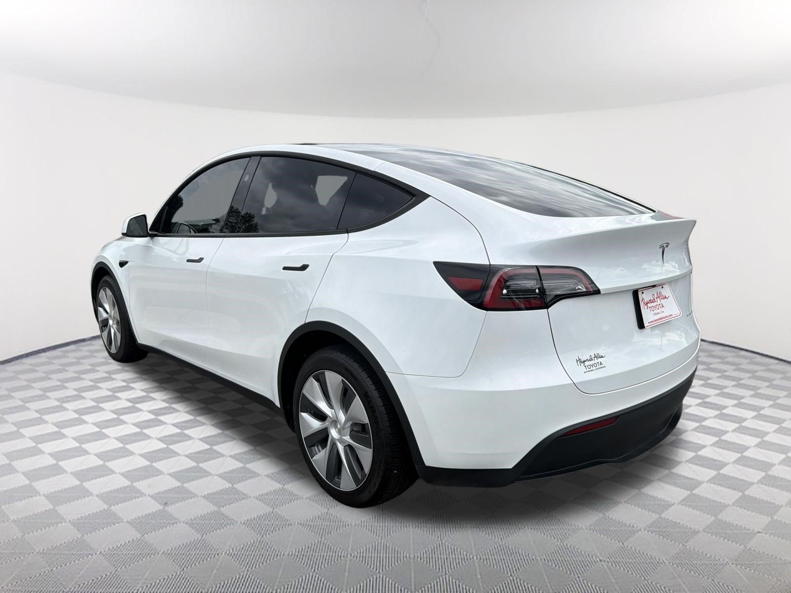 Used 2023 Tesla Model Y Long Range AWD/4WD image 11