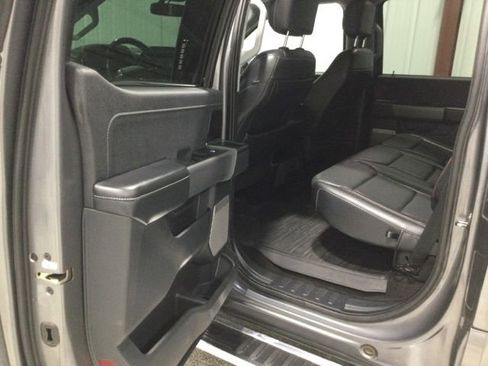 Used 2021 Ford F150 Lariat w/ Max Trailer Tow Package image 14