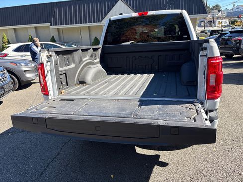 Used 2022 Ford F150 XLT w/ Equipment Group 302A High image 8