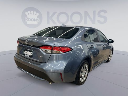 Used 2022 Toyota Corolla LE w/ Carpet Mat Package (TMS) FWD image 5