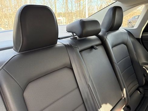 Used 2024 Volkswagen Jetta SE w/ Black Wheel Package image 31