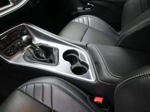 Used 2016 Dodge Challenger SRT Hellcat RWD image 28