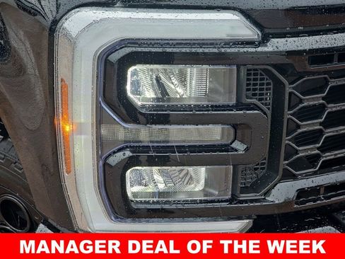 New 2026 Ford F250 Lariat w/ Black Appearance Package image 33