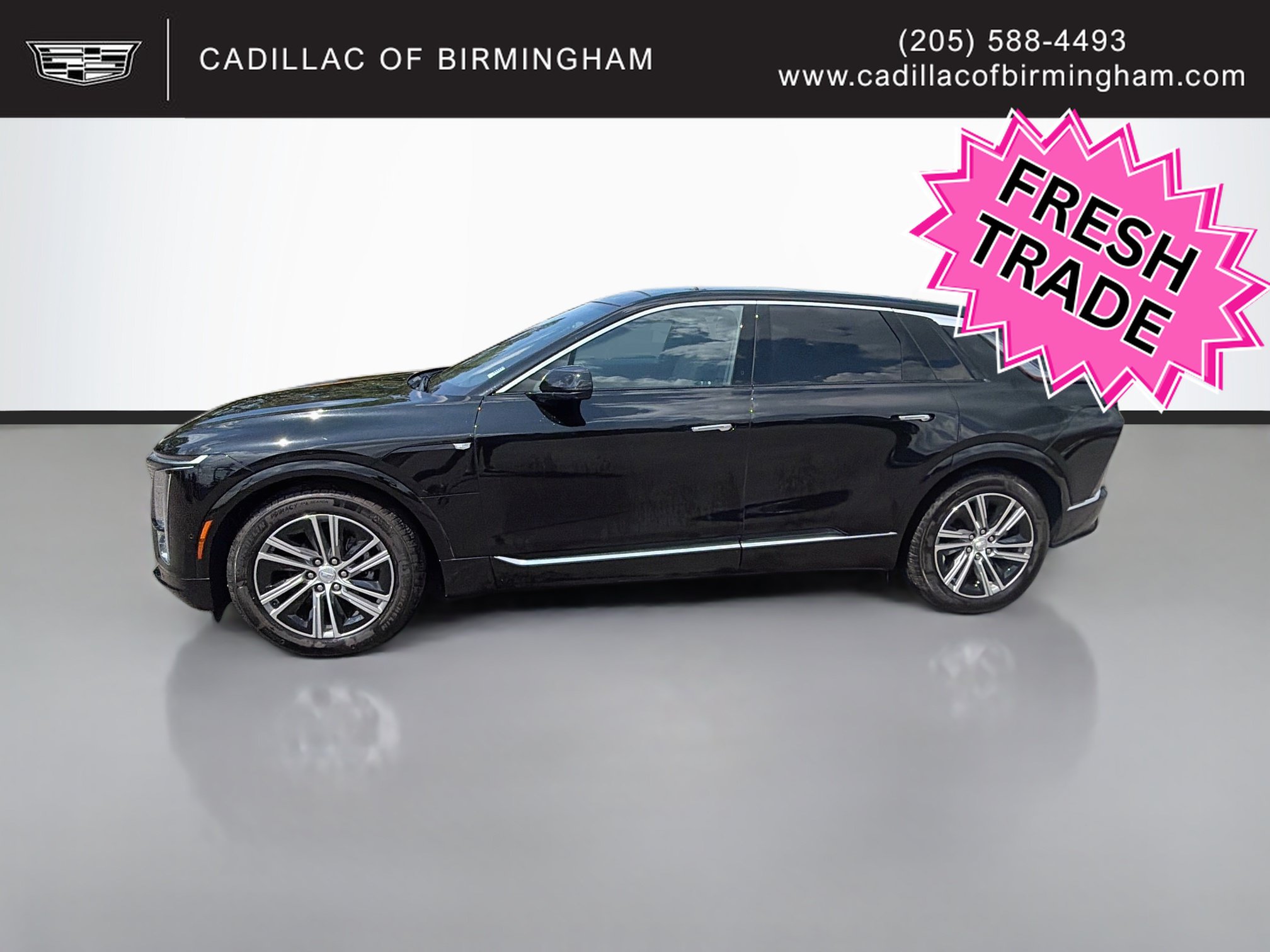Used 2024 Cadillac Lyriq Luxury w/ LPO, Floor Liner Package AWD/4WD image 8
