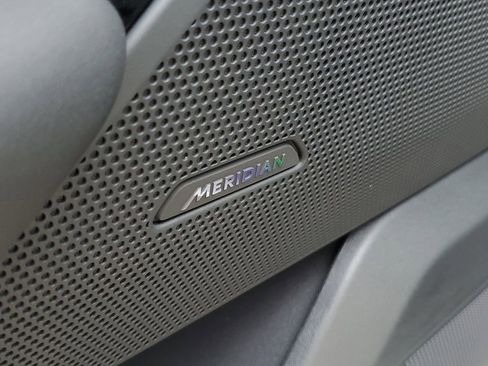 New 2026 Land Rover Range Rover Velar Dynamic SE image 15