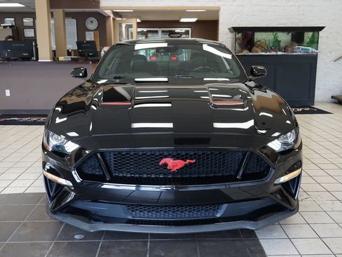 Used 2022 Ford Mustang GT Premium w/ Equipment Group 401A RWD image 19