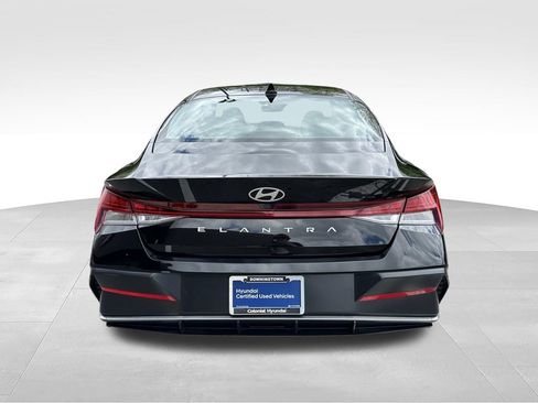 Certified 2024 Hyundai Elantra SEL w/ Convenience Package FWD image 6