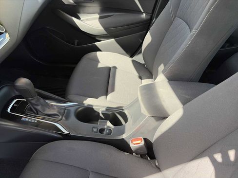 Used 2024 Toyota Corolla LE image 21