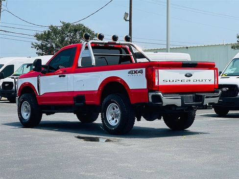 Used 2025 Ford F250 XLT AWD/4WD image 5