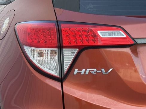Used 2020 Honda HR-V Sport image 6