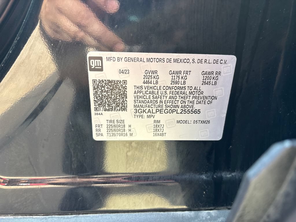 Used 2023 GMC Terrain SLT w/ Tech Package FWD image 29
