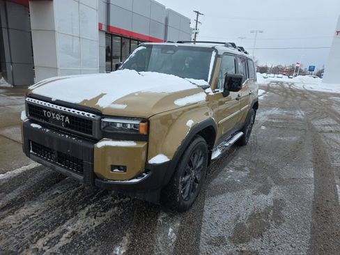 New 2026 Toyota Land Cruiser Base image 3