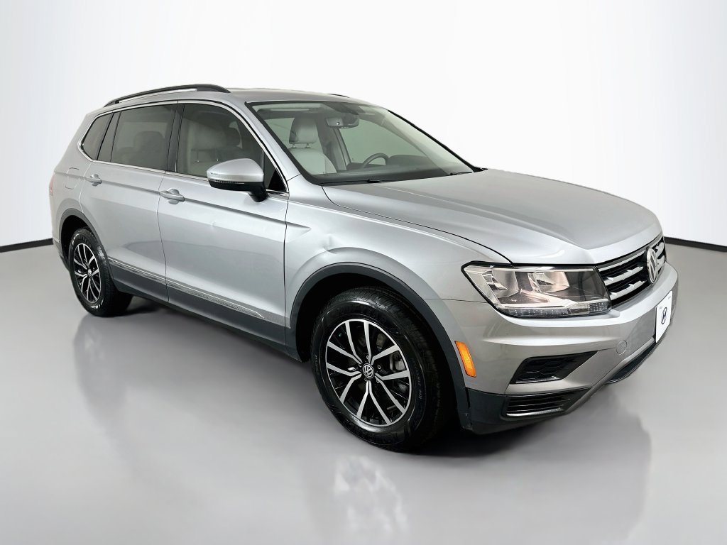Used 2021 Volkswagen Tiguan SE FWD image 3
