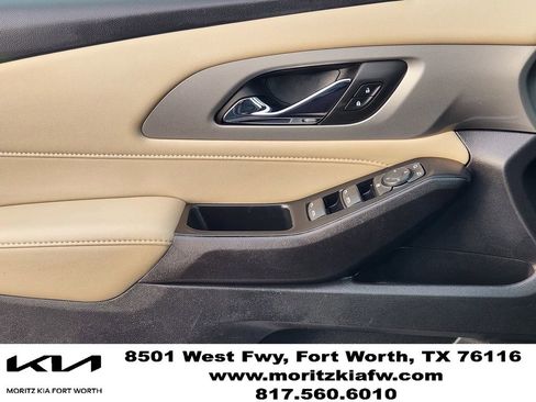 Used 2023 Chevrolet Traverse LS FWD image 22