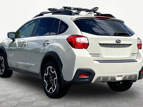 Used 2017 Subaru Crosstrek 2.0i Premium AWD/4WD image 5
