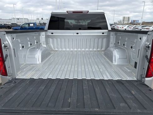 Used 2022 Chevrolet Silverado 1500 LT image 15