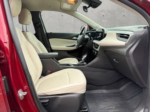 Certified 2025 Buick Encore GX Sport Touring image 22