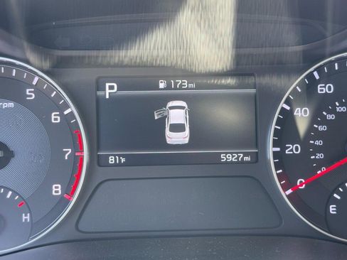 Used 2024 Kia Forte LXS w/ LXS Technology Package image 18