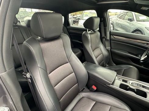 Used 2018 Honda Accord Sport image 25