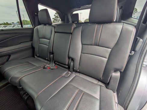 Used 2022 Honda Pilot TrailSport image 10