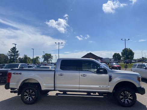 Used 2019 Ford F350 XLT w/ XLT Premium Package AWD/4WD image 5