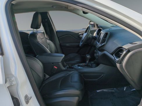 Used 2023 Jeep Cherokee Altitude Lux image 15