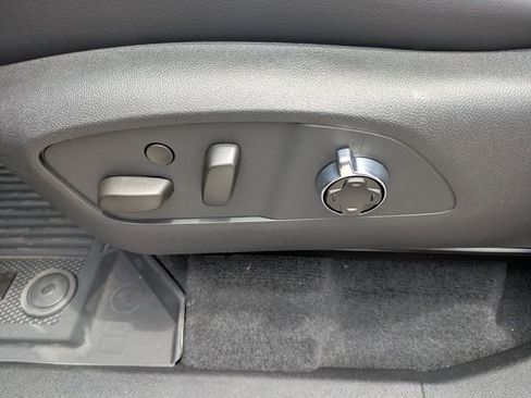 New 2026 Buick Enclave Avenir w/ Super Cruise Package FWD image 25