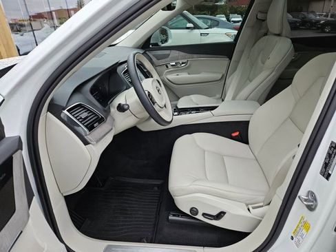 Certified 2024 Volvo XC90 T8 Plus w/ Protection Package Premier AWD/4WD image 10